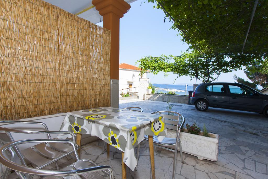 Apartment Mikulic Duće Εξωτερικό φωτογραφία